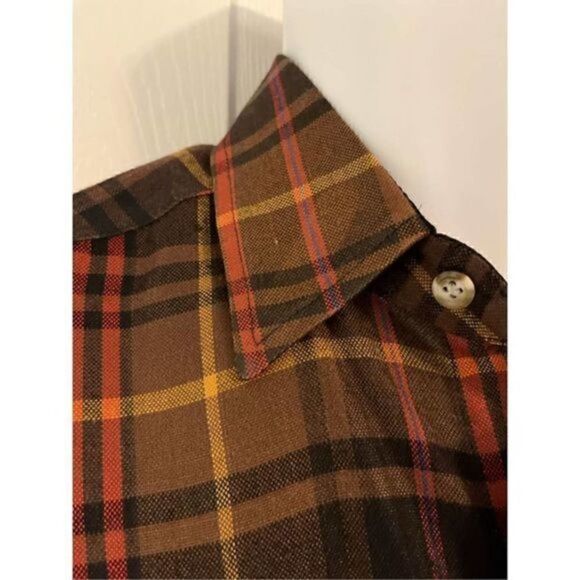 Northwest Territory Flannel Brown Plaid Long Sleeve Button Up Shirt. Size Medium - Picture 3 of 4